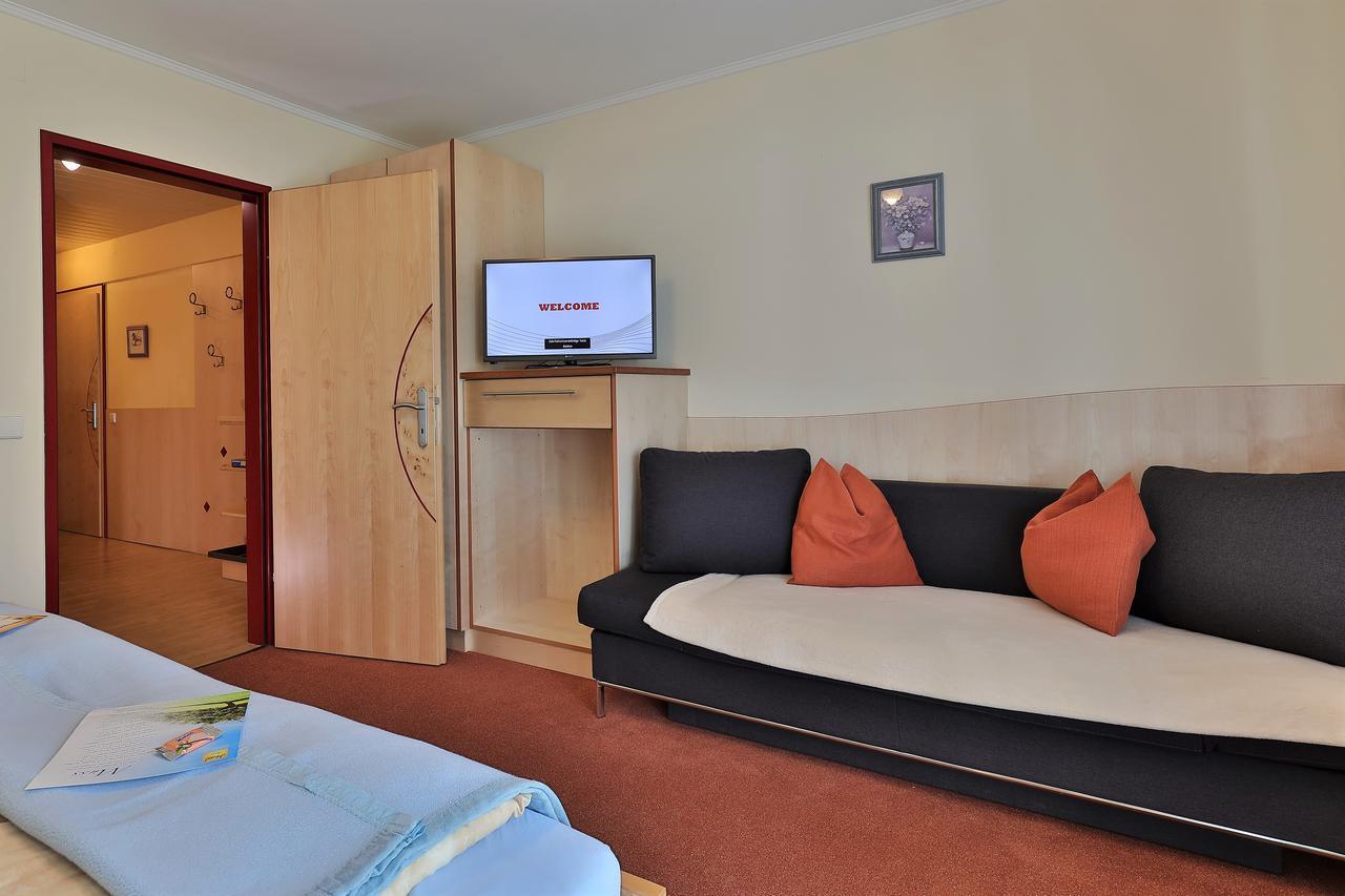 Hotel Garni Zerza Tropolach Luaran gambar