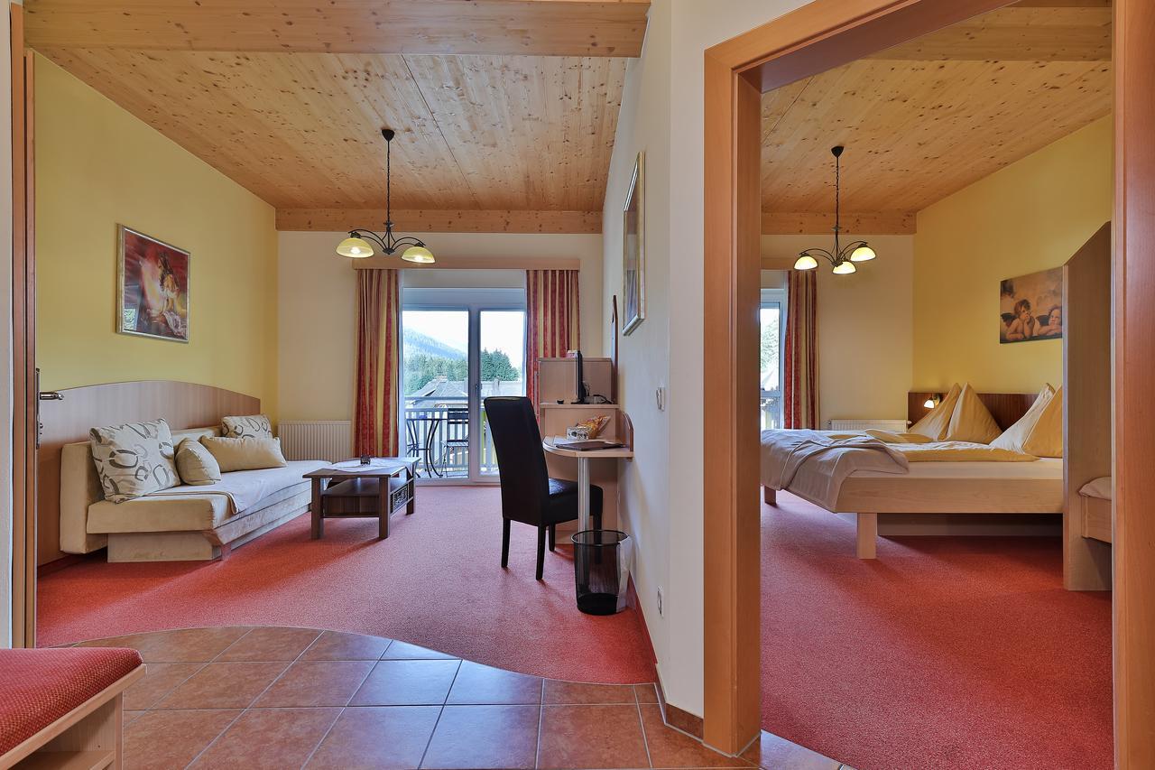 Hotel Garni Zerza Tropolach Luaran gambar