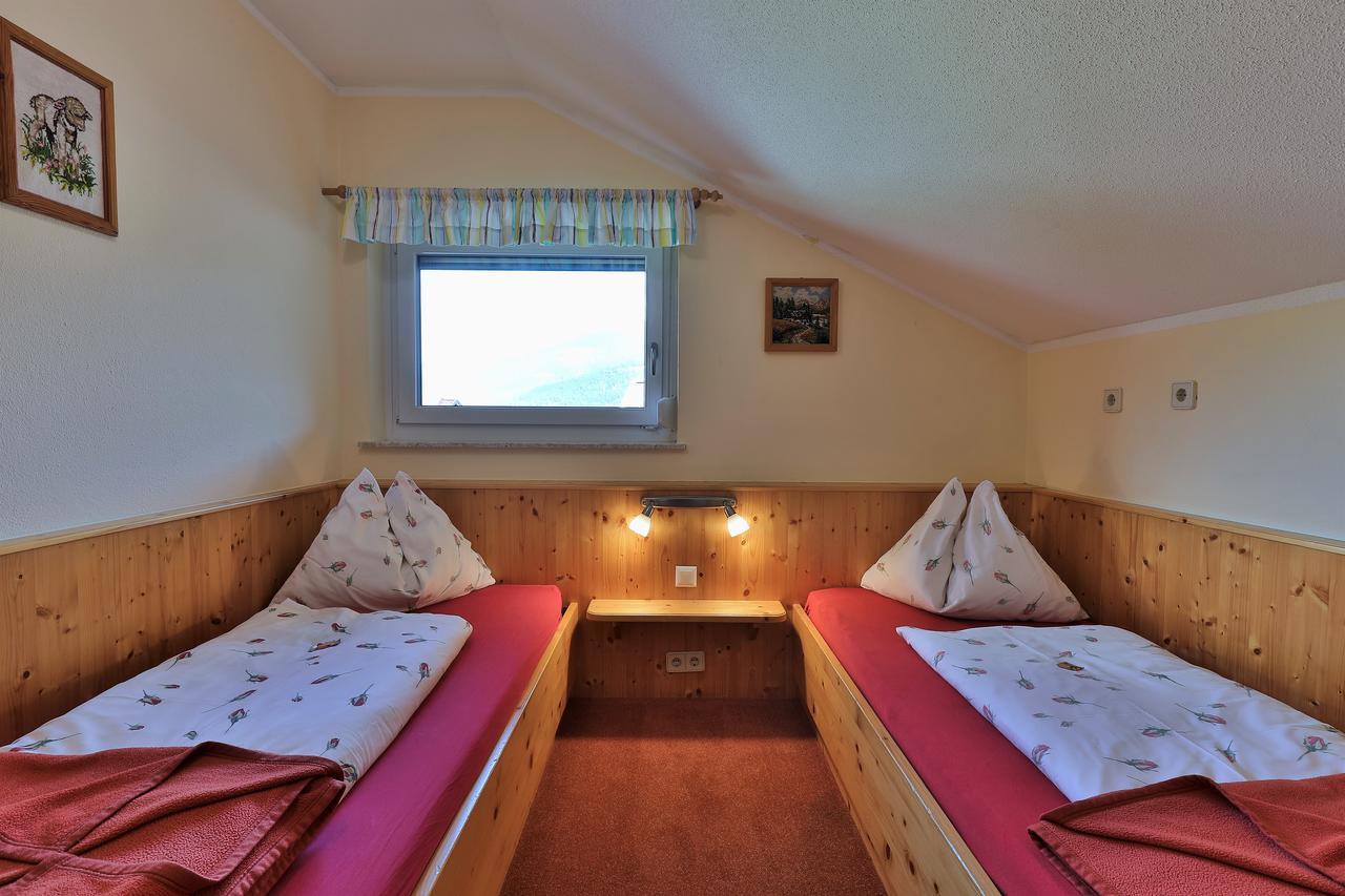Hotel Garni Zerza Tropolach Luaran gambar