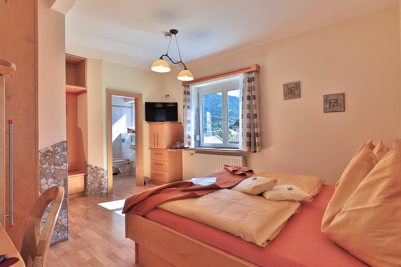 Hotel Garni Zerza Tropolach Luaran gambar