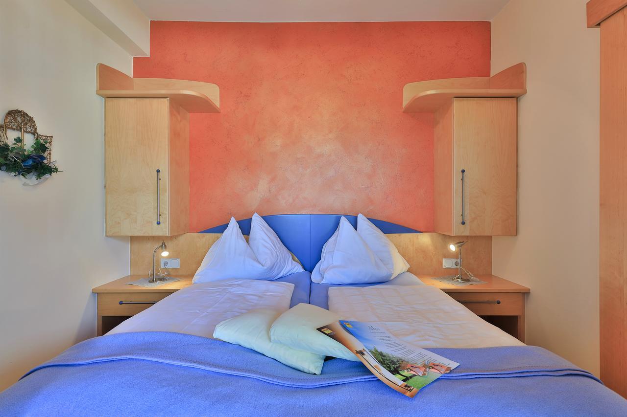 Hotel Garni Zerza Tropolach Luaran gambar