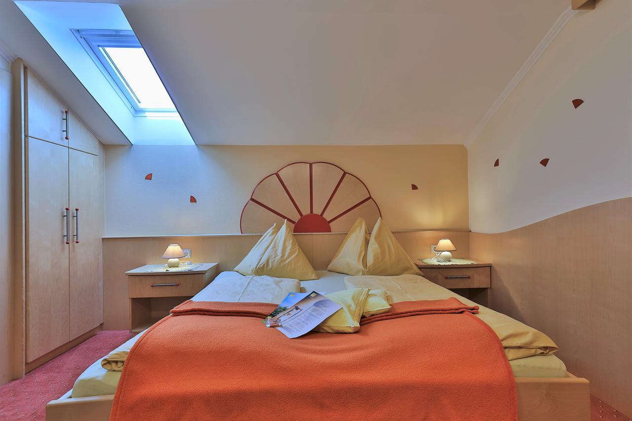 Hotel Garni Zerza Tropolach Luaran gambar
