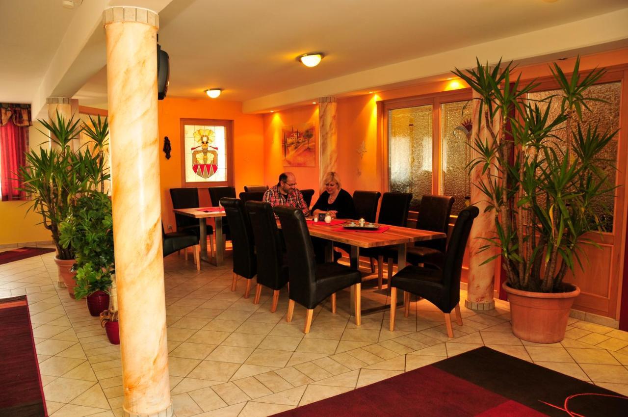 Hotel Garni Zerza Tropolach Luaran gambar